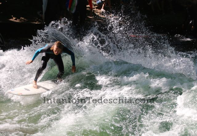 Surfare a Monaco di Baviera